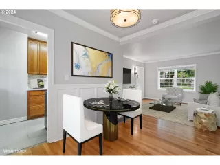 Photo #6: 24143638 Listing