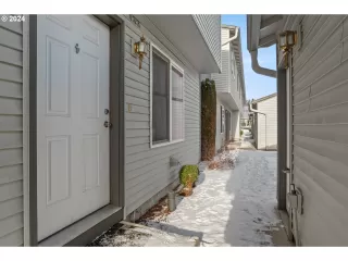 Photo #3: 24146082 Listing 