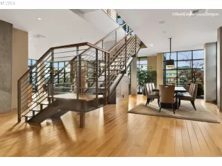 Photo #2: 24147030 Listing 