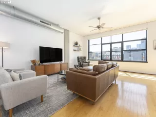 Photo #1: 24148970 Listing 