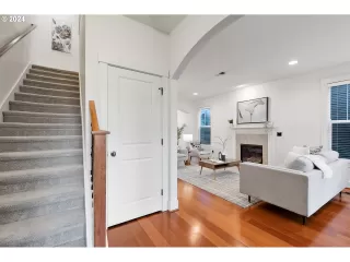 Photo #4: 24149280 Listing 