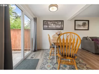 Photo #1: 24149394 Listing