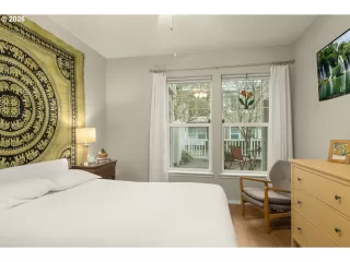 Photo #6: 241494212 Listing 