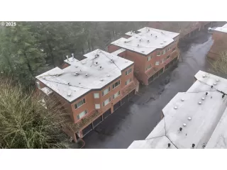 Photo #2: 24149692 Listing 