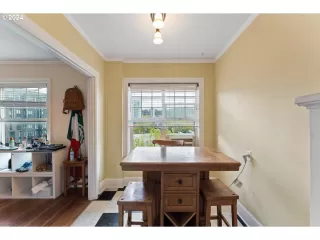 Photo #6: 24149732 Listing