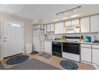 Photo #4: 24149874 Listing 