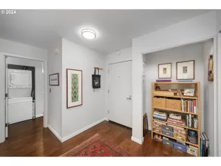 Photo #1: 24150326 Listing