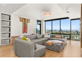 Photo #1: 24150719 Listing