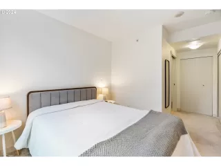 Photo #6: 24151004 Listing 