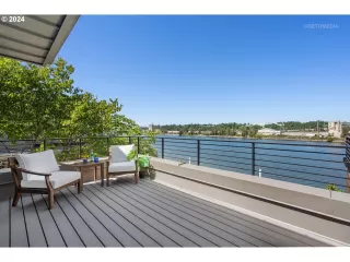 Photo #2: 24151188 Listing