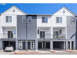 Photo #3: 24151995 Listing