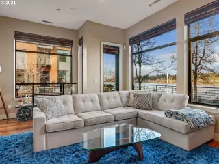 Photo #2: 24153026 Listing