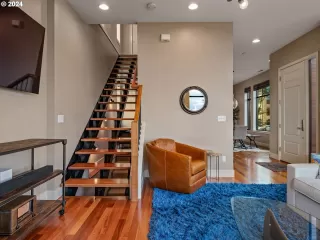 Photo #3: 24153026 Listing