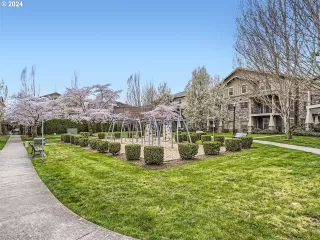 Photo #1: 24153845 Listing 