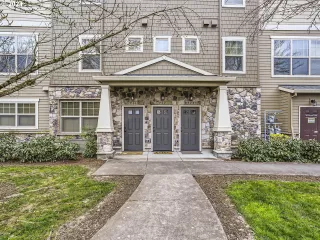 Photo #2: 24153845 Listing 