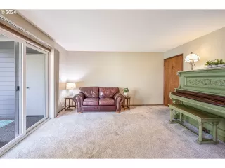 Photo #4: 24155265 Listing 