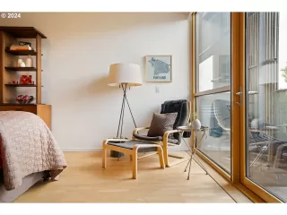 Photo #4: 24156102 Listing 