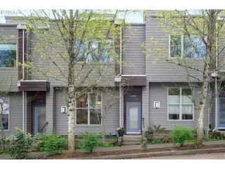 Photo #1: 24156427 Listing 