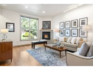 Photo #5: 24156427 Listing 