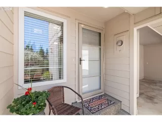 Photo #3: 24157623 Listing 