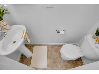 Photo #4: 24158968 Listing 