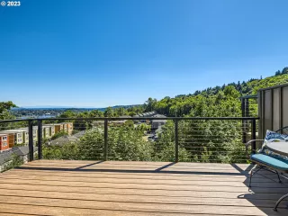 Photo #4: 24159423 Listing