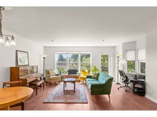 Photo #1: 24159836 Listing