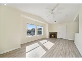 Photo #4: 24160237 Listing 