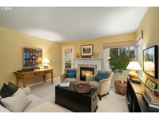 Photo #1: 24161350 Listing