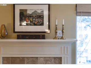 Photo #2: 24161350 Listing