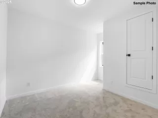 Photo #6: 241620571 Listing 