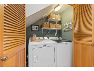 Photo #4: 24162997 Listing 