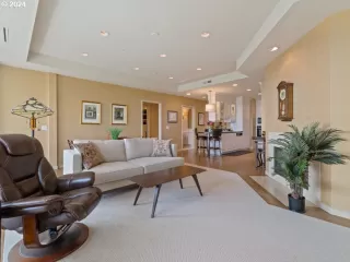 Photo #2: 24163994 Listing