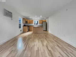 Photo #6: 24164255 Listing 