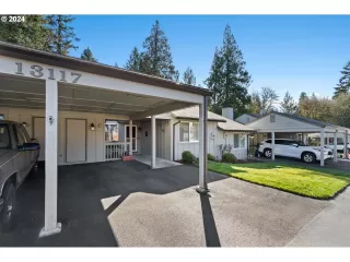 Photo #4: 24164689 Listing