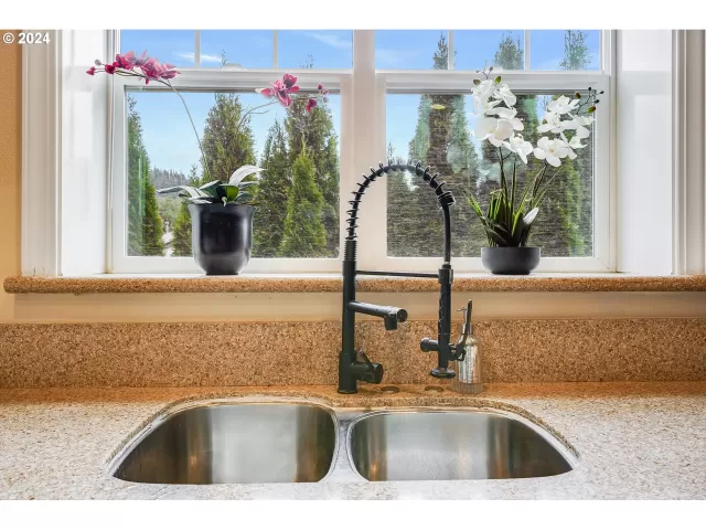 MLS: 24166169 Condo For Sale