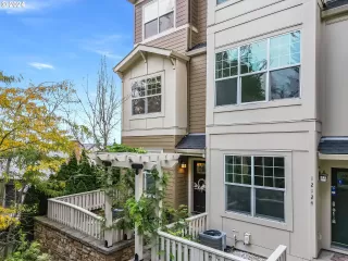 Photo #3: 24166169 Listing 