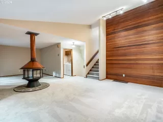 Photo #1: 24166335 Listing