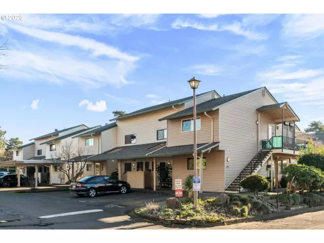 MLS: 24166773 Condo For Sale