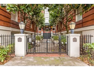 More Details about MLS # 24168538 : 2083 NW JOHNSON ST 26