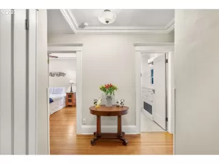 Photo #2: 24168538 Listing