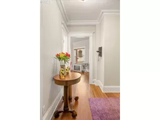 Photo #3: 24168538 Listing