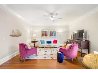 Photo #4: 24168538 Listing