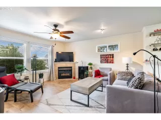 Photo #5: 24169468 Listing 