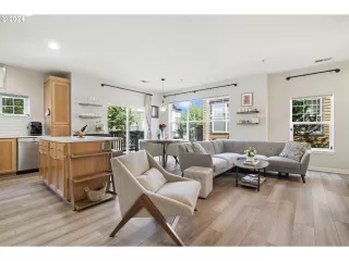 Photo #4: 24171266 Listing