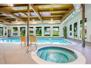 Photo #4: 24171728 Listing