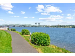 Photo #6: 24171728 Listing