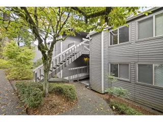 Click for more information on MLS # 24174499 : 44 EAGLE CREST DR 21 More Details about MLS # 24174499 : 44 EAGLE CREST DR 21