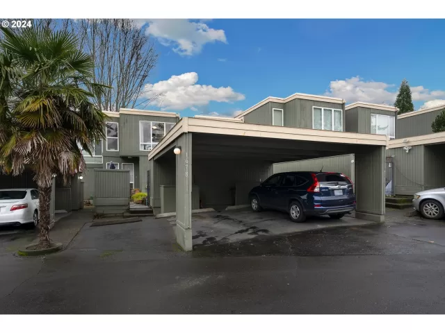 MLS: 24176564 Condo For Sale