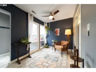 Photo #4: 24176564 Listing 